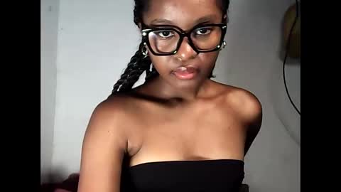 Snapshot of ellah245 chatting on 03-02-26, 11:00 ellah245 online show from 03-02-26, 11:00