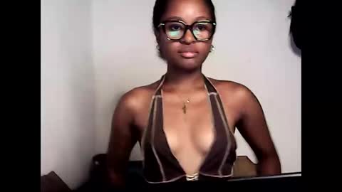 Snapshot of ellah245 chatting on 03-29-26, 08:42 ellah245 online show from 03-29-26, 08:42