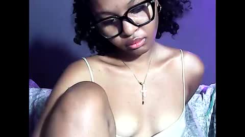 ellah245 online show from 06-05-26, 12:39