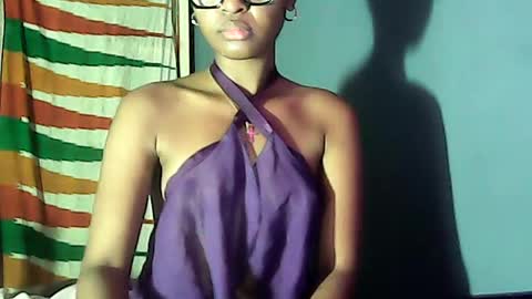 ellah245 online show from 06-16-26, 12:13