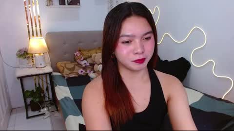 ELLAH online show from 10-25-25, 11:40