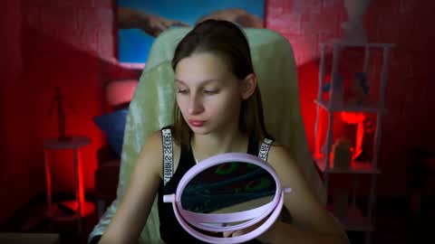 Snapshot of ellahorton chatting on 01-27-25, 06:30 Ella online show from 01-27-25, 06:30