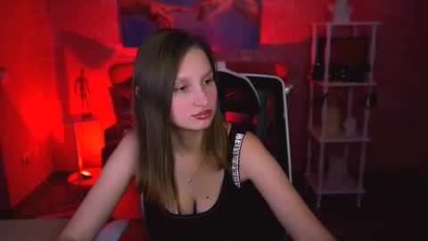 Snapshot of ellahorton chatting on 02-03-26, 04:56 Ella online show from 02-03-26, 04:56