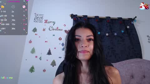 Snapshot of ellajonz chatting on 12-07-24, 05:59 Ella Amoneth online show from 12-07-24, 05:59