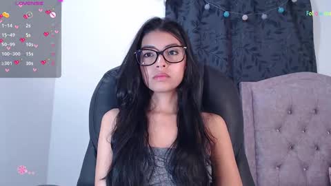 Snapshot of ellajonz chatting on 01-08-25, 07:13 Ella Amoneth online show from 01-08-25, 07:13