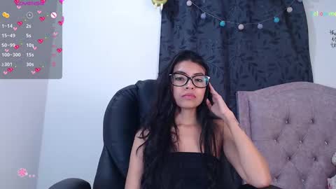 Snapshot of ellajonz chatting on 01-09-25, 08:03 Ella Amoneth online show from 01-09-25, 08:03