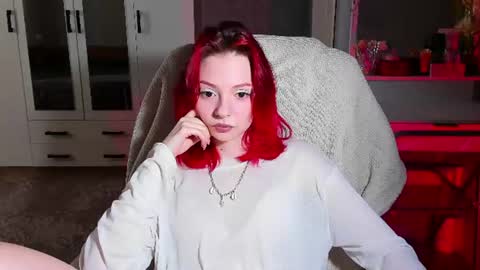 Snapshot of ellales chatting on 07-04-26, 12:55 ellales online show from 07-04-26, 12:55