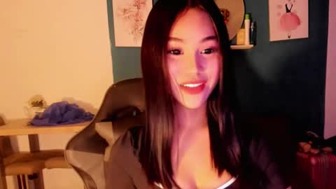 Snapshot of ellaliciousss chatting on 03-09-25, 07:15 ella online show from 03-09-25, 07:15