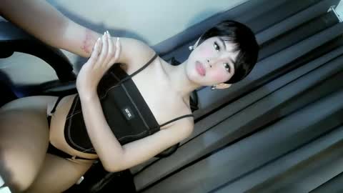 Snapshot of ellaliciousss chatting on 02-26-26, 04:50 ella online show from 02-26-26, 04:50