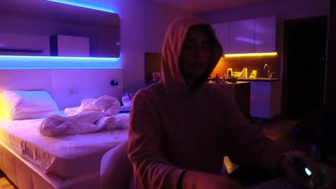 ellamask eroticartsss Leona Parker silkyvelvet however i am RachelRANDOM online show from 12-30-24, 02:19