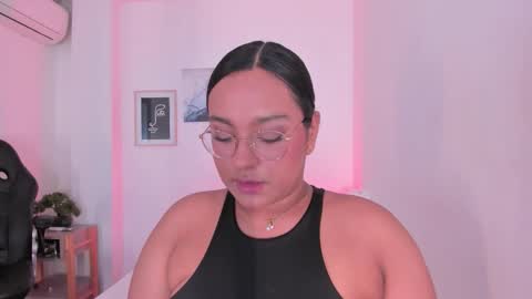 Ella online show from 12-21-25, 12:45