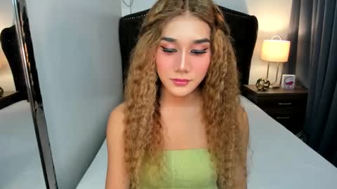 Snapshot of ellats_18 chatting on 12-02-24, 11:56 Sophia online show from 12-02-24, 11:56