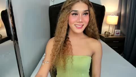 Snapshot of ellats_18 chatting on 12-02-24, 03:14 Sophia online show from 12-02-24, 03:14