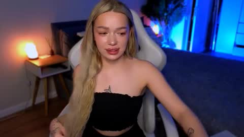 Snapshot of ellatwox chatting on 02-03-26, 06:40 Ella online show from 02-03-26, 06:40