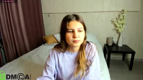 Snapshot of elle_ellise chatting on 09-30-25, 12:15 elle_ellise online show from 09-30-25, 12:15