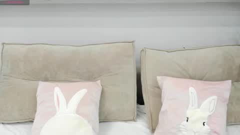 Snapshot of elle_ellise chatting on 10-06-25, 12:52 elle_ellise online show from 10-06-25, 12:52