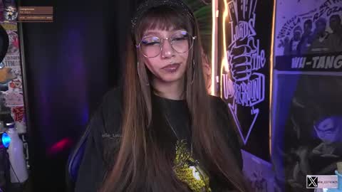 follow me on instagram .    online show from 09-28-25, 09:31