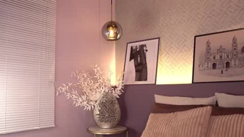 Elle Diane online show from 01-13-25, 04:28