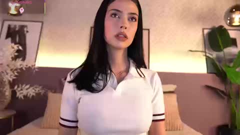 Snapshot of ellediane chatting on 03-12-26, 11:00 Elle Diane online show from 03-12-26, 11:00