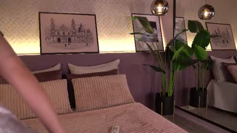 Elle Diane online show from 07-24-26, 10:41