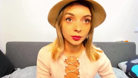 ellen_flow online show from 11-11-25, 09:15