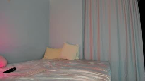 Snapshot of ellenmays chatting on 01-20-25, 05:27 Ellen online show from 01-20-25, 05:27