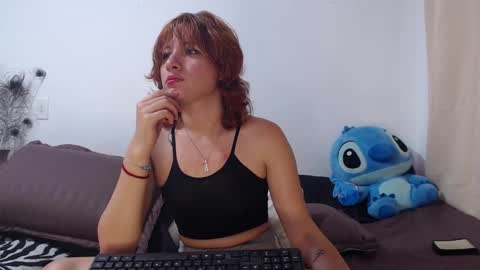 Snapshot of ellie_andy19 chatting on 03-08-25, 06:21 kev  dani online show from 03-08-25, 06:21