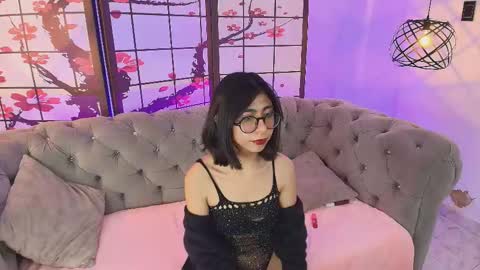 Ellie Bloom online show from 01-16-26, 07:07