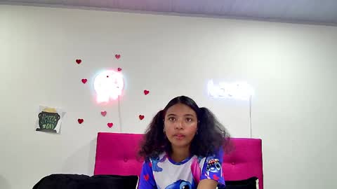 ellie_cute7 online show from 03-31-26, 07:25