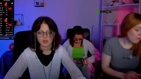 Ellie online show from 10-19-25, 07:14