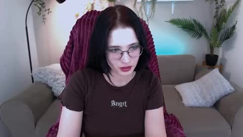 Snapshot of ellie_magic chatting on 03-04-25, 04:20 ellie_magic online show from 03-04-25, 04:20