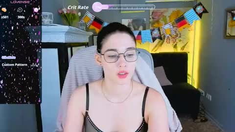 Snapshot of ellie_magic chatting on 09-19-25, 11:55 ellie_magic online show from 09-19-25, 11:55