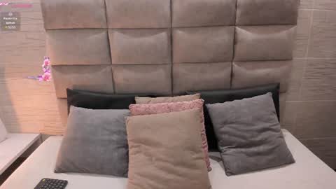 ellieadeline online show from 07-13-26, 03:53
