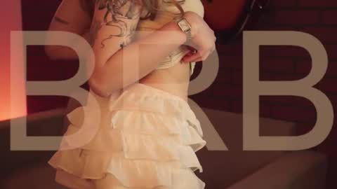 elliecutes online show from 03-02-26, 05:19