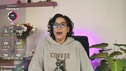 Snapshot of elliee1 chatting on 02-13-25, 03:56 elliee1 online show from 02-13-25, 03:56