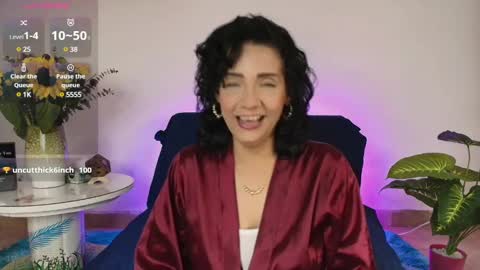 Snapshot of elliee1 chatting on 02-21-25, 03:10 elliee1 online show from 02-21-25, 03:10