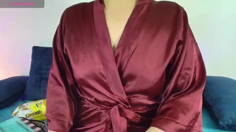 Snapshot of elliee1 chatting on 09-23-25, 12:08 elliee1 online show from 09-23-25, 12:08