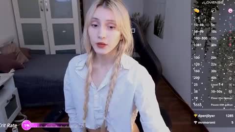 Snapshot of elliefrost chatting on 03-01-25, 12:28 elliefrost online show from 03-01-25, 12:28