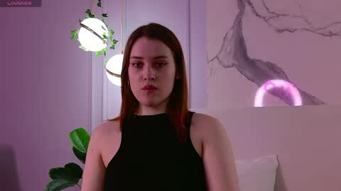 Snapshot of elliegarson__ chatting on 05-09-26, 05:07 elliegarson__ online show from 05-09-26, 05:07