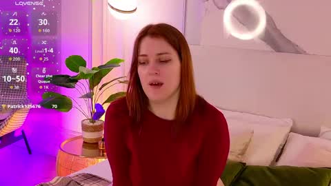 Snapshot of elliegarson__ chatting on 05-30-26, 05:10 elliegarson__ online show from 05-30-26, 05:10