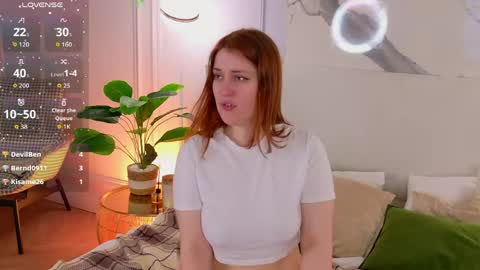 Snapshot of elliegarson__ chatting on 05-31-26, 06:09 elliegarson__ online show from 05-31-26, 06:09