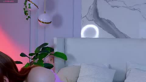 Snapshot of elliegarson__ chatting on 06-15-26, 05:04 elliegarson__ online show from 06-15-26, 05:04