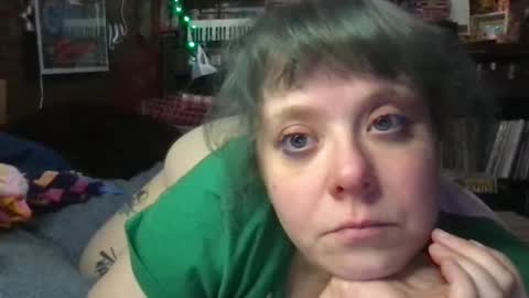 Ellie Louise online show from 01-06-26, 10:56