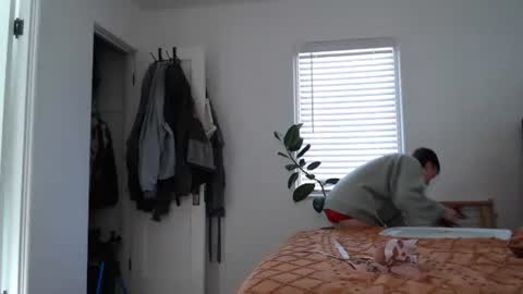 Snapshot of ellierowyn chatting on 01-13-26, 07:41 Ellie Rowyn online show from 01-13-26, 07:41