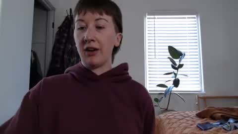 Snapshot of ellierowyn chatting on 03-06-26, 07:43 Ellie Rowyn online show from 03-06-26, 07:43