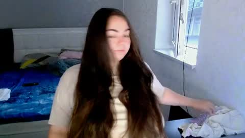 Ellie online show from 07-03-26, 02:51