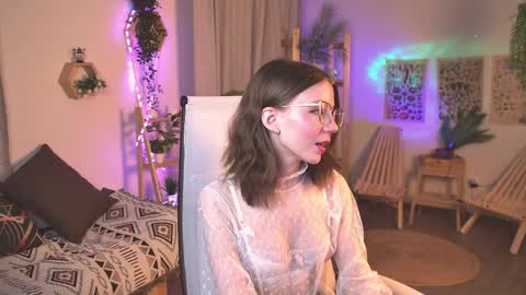 Elli online show from 04-02-26, 06:22