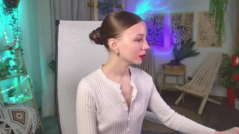Elli online show from 04-12-26, 06:07