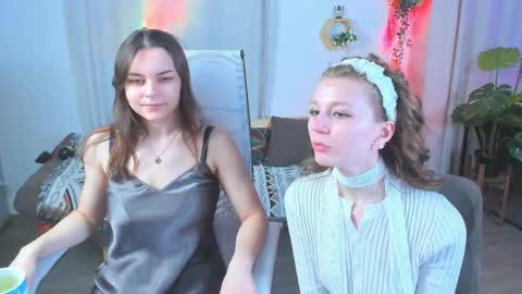 Elli online show from 04-23-26, 07:30
