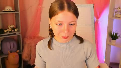 Elli online show from 04-29-26, 06:50